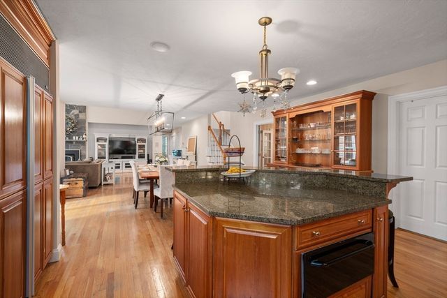11 Pettees Pond Lane, Westwood, MA 02090