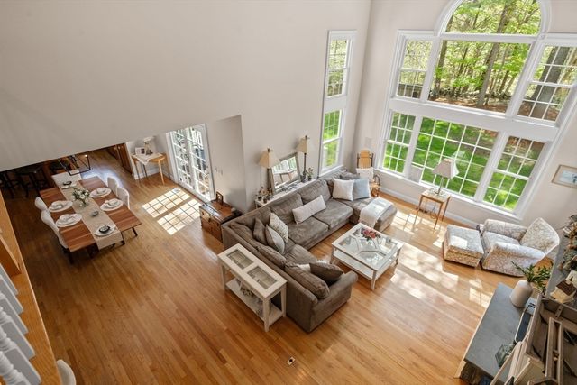 11 Pettees Pond Lane, Westwood, MA 02090