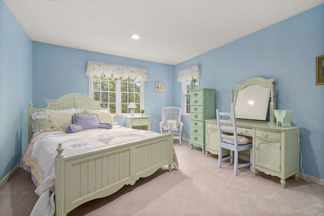 11 Pettees Pond Lane, Westwood, MA 02090
