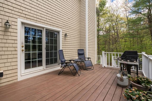 11 Pettees Pond Lane, Westwood, MA 02090