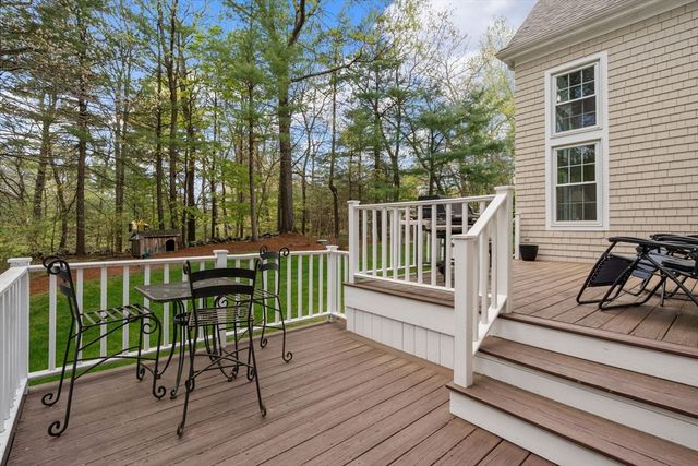 11 Pettees Pond Lane, Westwood, MA 02090