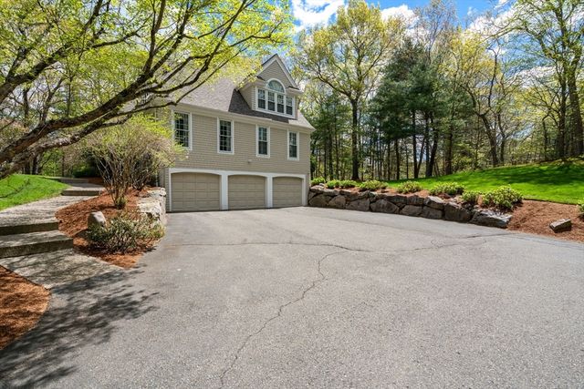 11 Pettees Pond Lane, Westwood, MA 02090