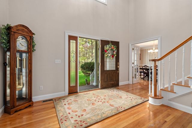 11 Pettees Pond Lane, Westwood, MA 02090