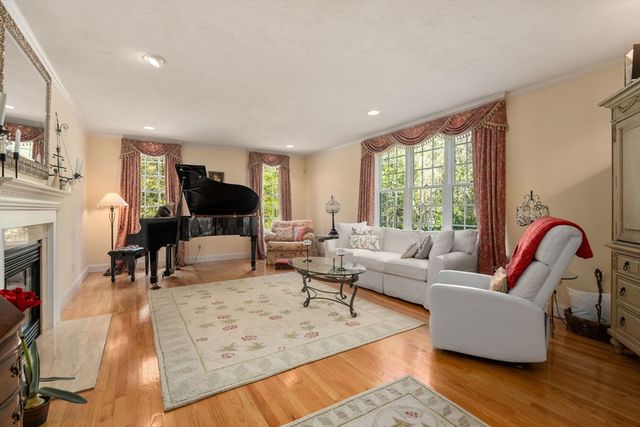 11 Pettees Pond Lane, Westwood, MA 02090