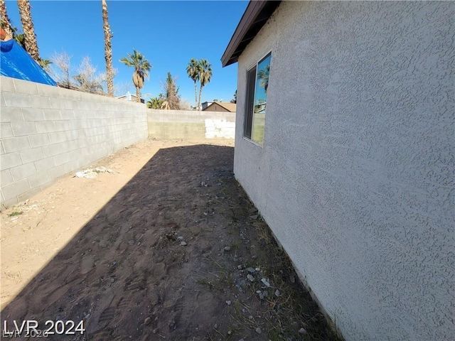 7324 Empress Drive, Las Vegas, NV 89147