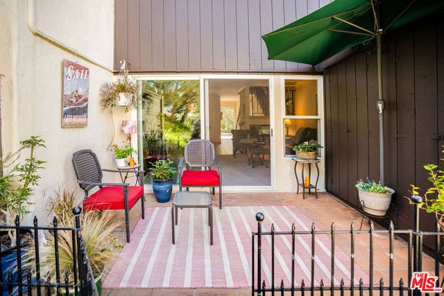 984 Miramonte Drive 4, Santa Barbara, CA 93109