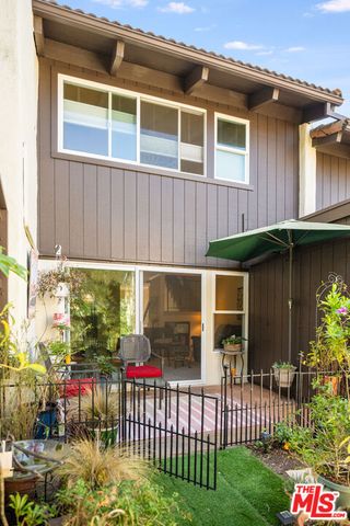 984 Miramonte Drive 4, Santa Barbara, CA 93109