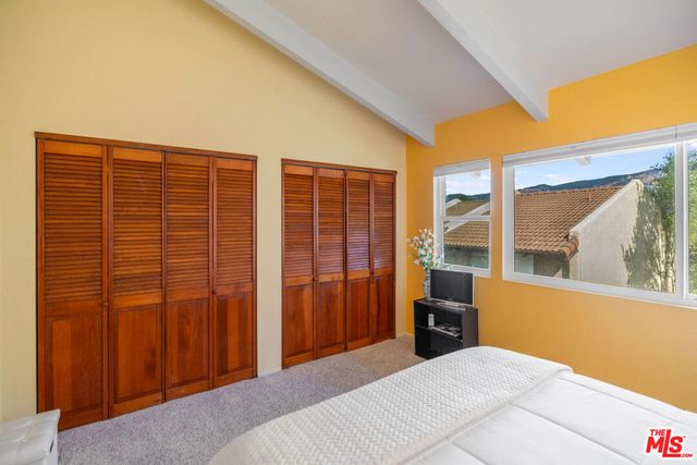 984 Miramonte Drive 4, Santa Barbara, CA 93109