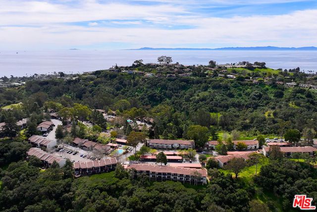 984 Miramonte Drive 4, Santa Barbara, CA 93109