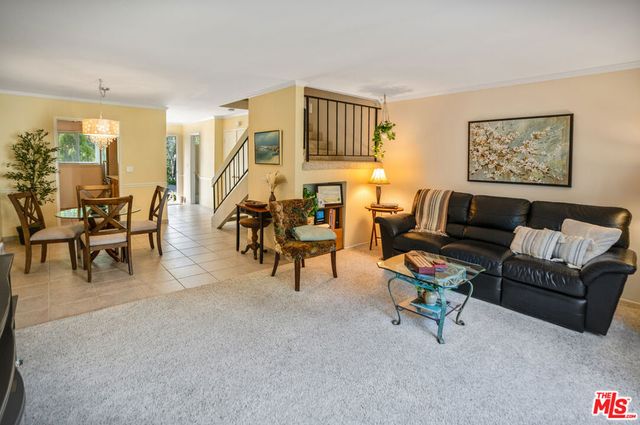 984 Miramonte Drive 4, Santa Barbara, CA 93109