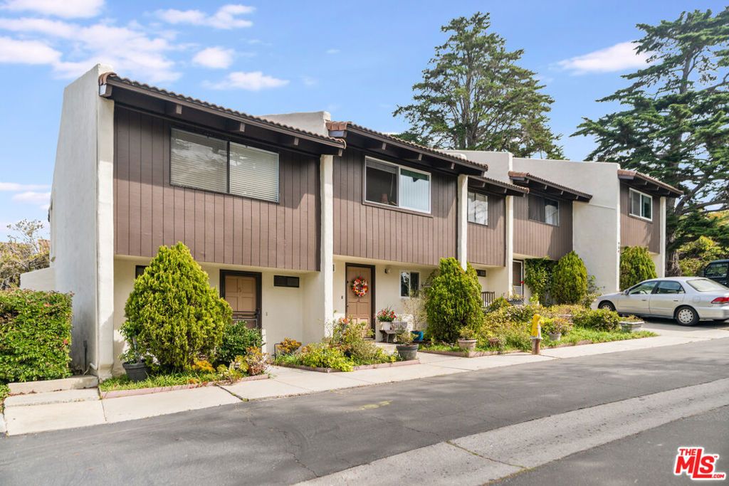 984 Miramonte Drive 4, Santa Barbara, CA 93109