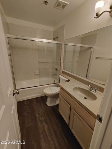 5104 N 32nd Street 214, Phoenix, AZ 85018