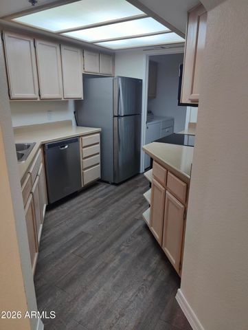5104 N 32nd Street 214, Phoenix, AZ 85018