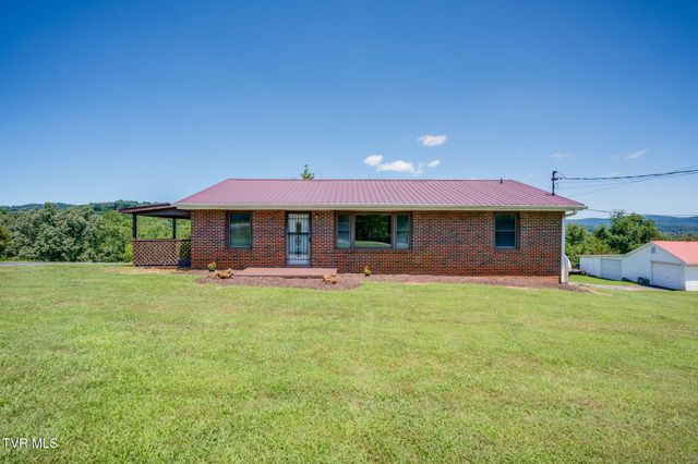 212 Hill Avenue, Surgoinsville, TN 37873