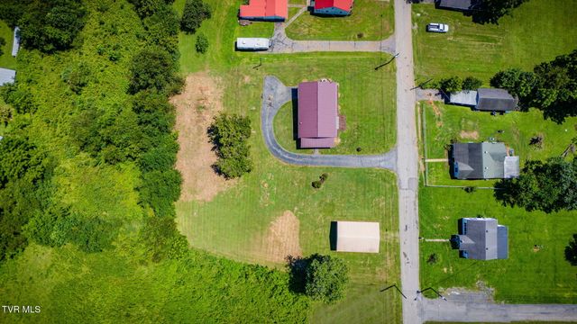 212 Hill Avenue, Surgoinsville, TN 37873