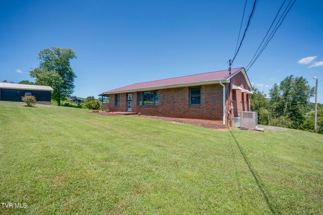 212 Hill Avenue, Surgoinsville, TN 37873