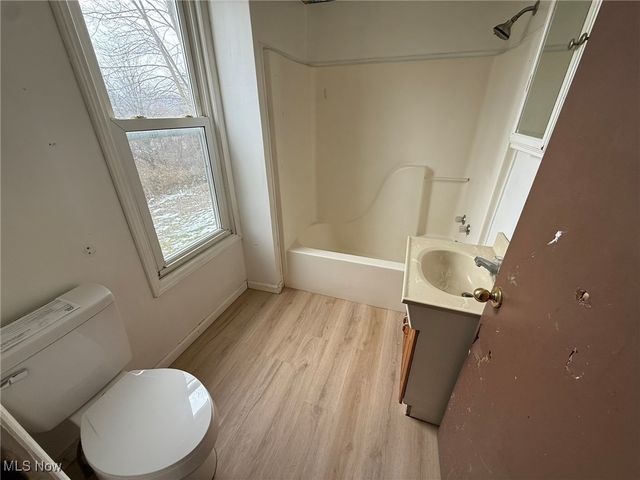 8528 State Route 250 SE, Dennison, OH 44621