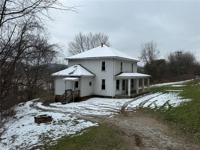 8528 State Route 250 SE, Dennison, OH 44621