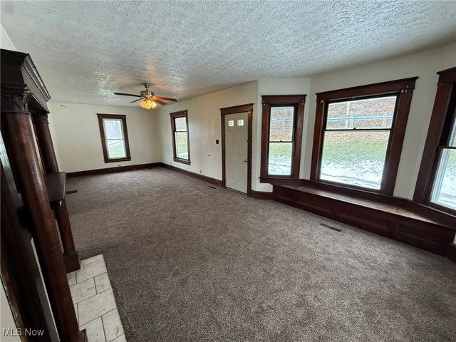 8528 State Route 250 SE, Dennison, OH 44621