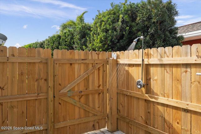 808 Puesta Del Sol Plaza, Indialantic, FL 32903