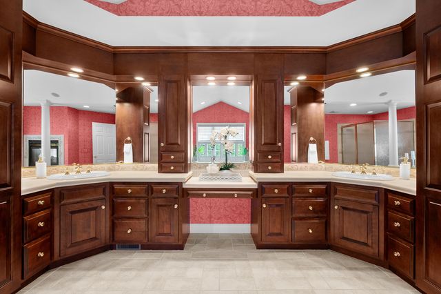 6719 Oleander Lane, Portage, MI 49024