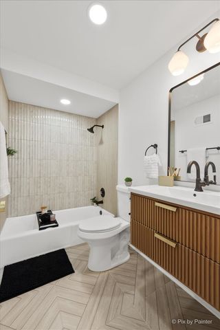 1400 N Yarmouth Place 416, Mount Prospect, IL 60056