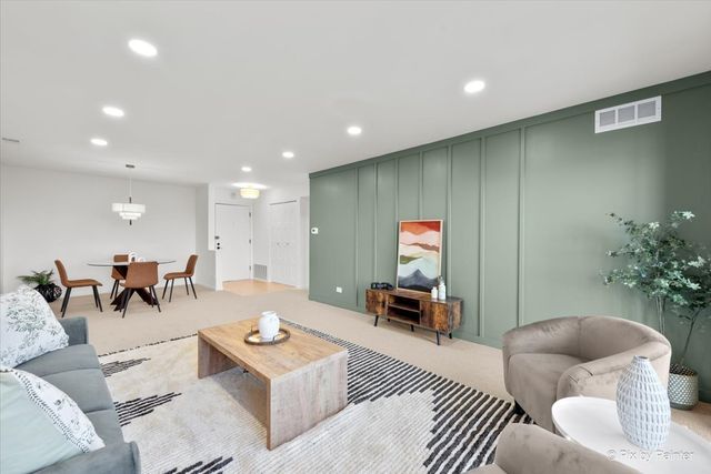 1400 N Yarmouth Place 416, Mount Prospect, IL 60056