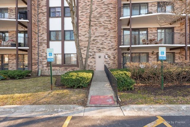 1400 N Yarmouth Place 416, Mount Prospect, IL 60056