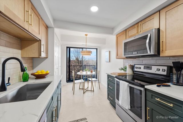1400 N Yarmouth Place 416, Mount Prospect, IL 60056