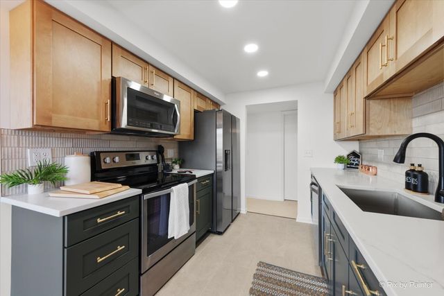 1400 N Yarmouth Place 416, Mount Prospect, IL 60056