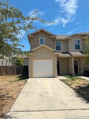 16802 Showdown Path Unit 1, Selma, TX 78154