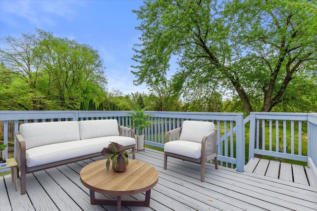 2931 W Franklin TERRACE, Franklin, WI 53132