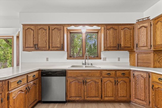 2931 W Franklin TERRACE, Franklin, WI 53132