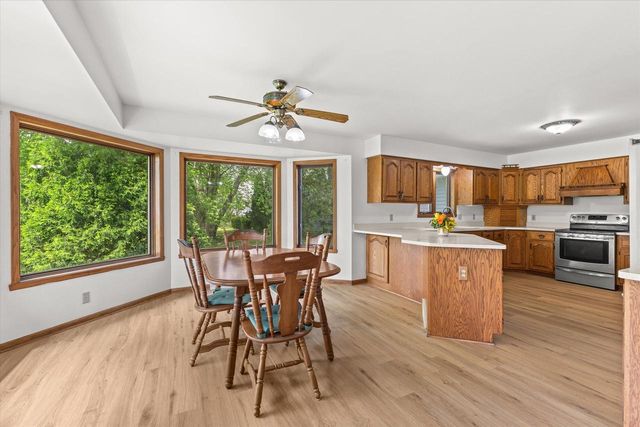 2931 W Franklin TERRACE, Franklin, WI 53132
