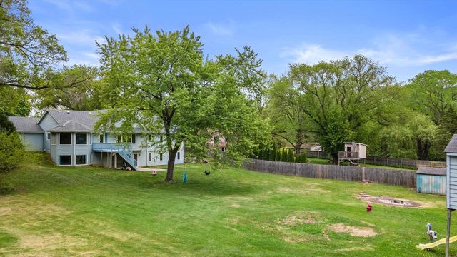 2931 W Franklin TERRACE, Franklin, WI 53132