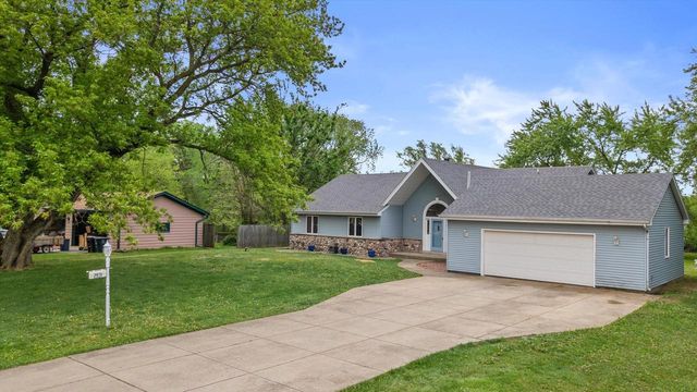 2931 W Franklin TERRACE, Franklin, WI 53132