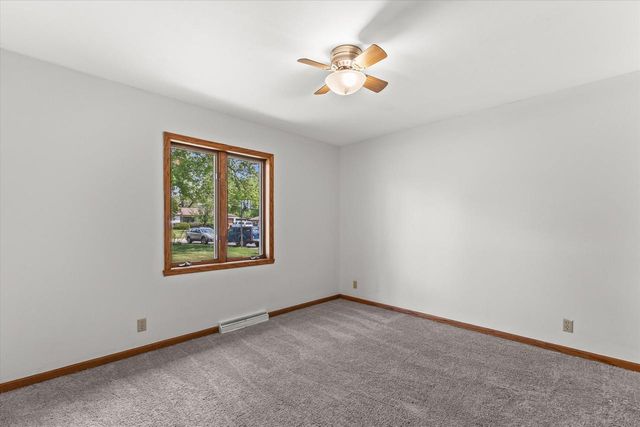 2931 W Franklin TERRACE, Franklin, WI 53132