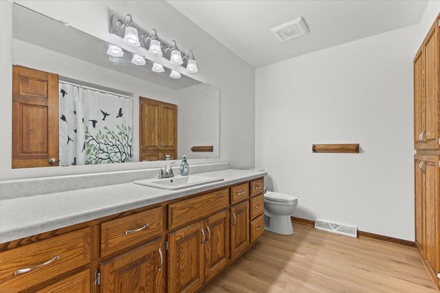 2931 W Franklin TERRACE, Franklin, WI 53132