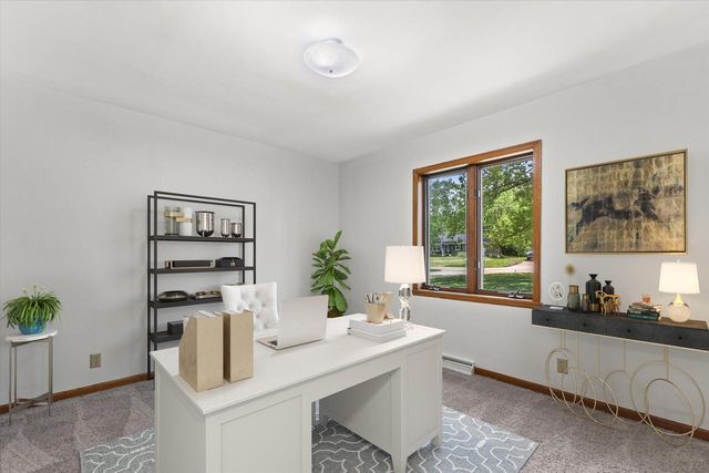 2931 W Franklin TERRACE, Franklin, WI 53132