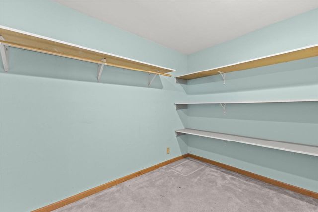 2931 W Franklin TERRACE, Franklin, WI 53132
