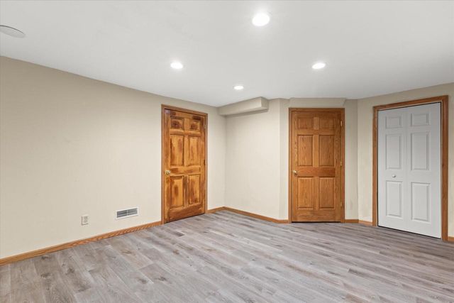 2931 W Franklin TERRACE, Franklin, WI 53132