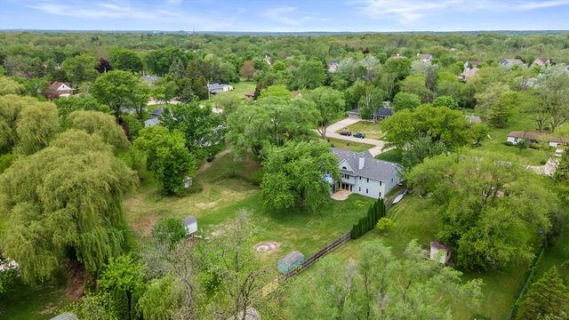 2931 W Franklin TERRACE, Franklin, WI 53132