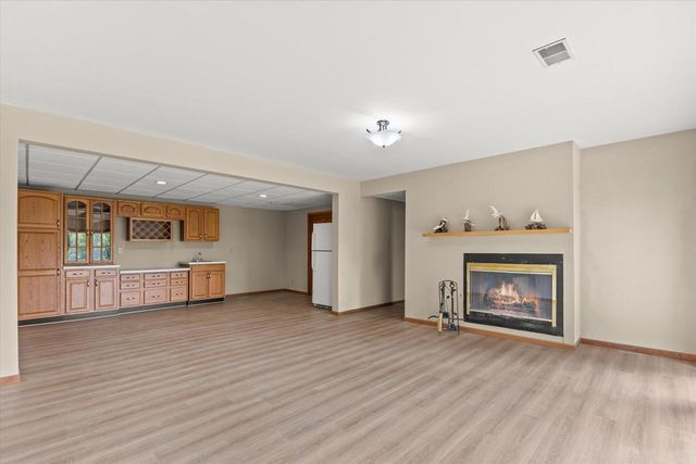 2931 W Franklin TERRACE, Franklin, WI 53132