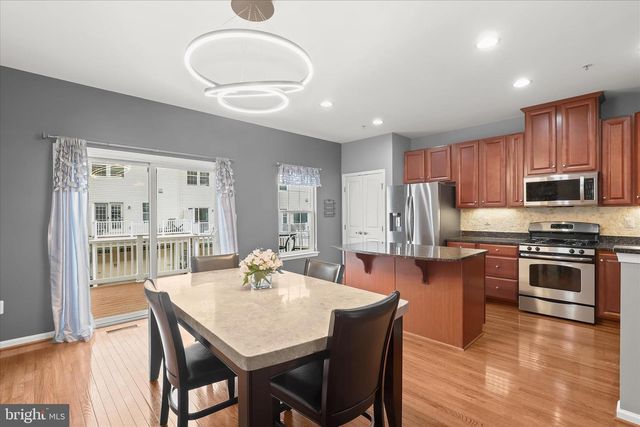 7503 HEARTHSIDE WAY, Elkridge, MD 21075