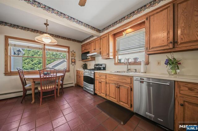 82 Kensington Avenue, Norwood, NJ 07648