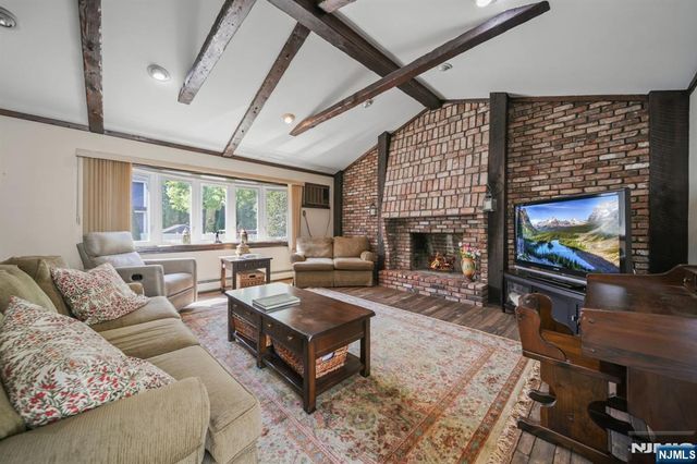 82 Kensington Avenue, Norwood, NJ 07648