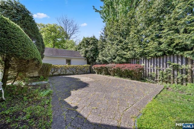 82 Kensington Avenue, Norwood, NJ 07648