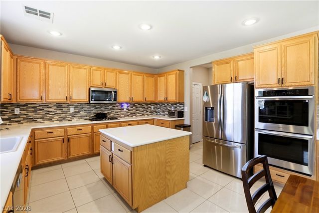 2225 Mountain Rail Drive, North Las Vegas, NV 89084