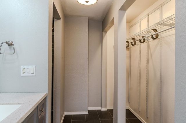 9522 N Loganberry Ct, Spokane, WA 99208