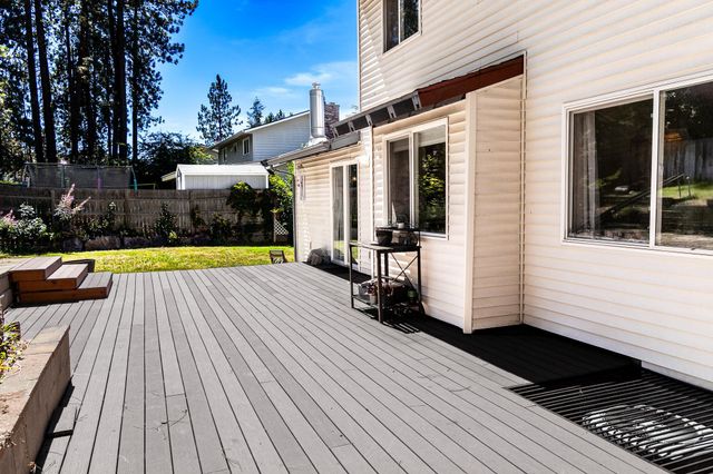 9522 N Loganberry Ct, Spokane, WA 99208